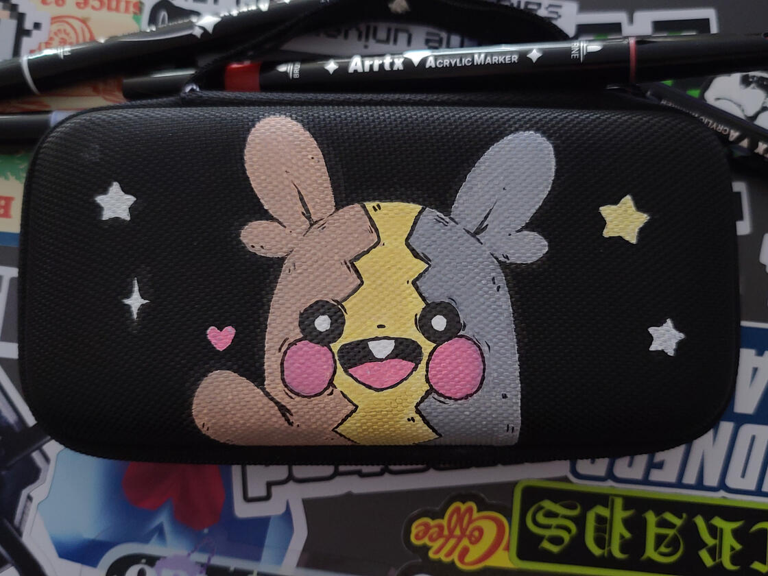 Morpeko (Acrylic Painting - Case)